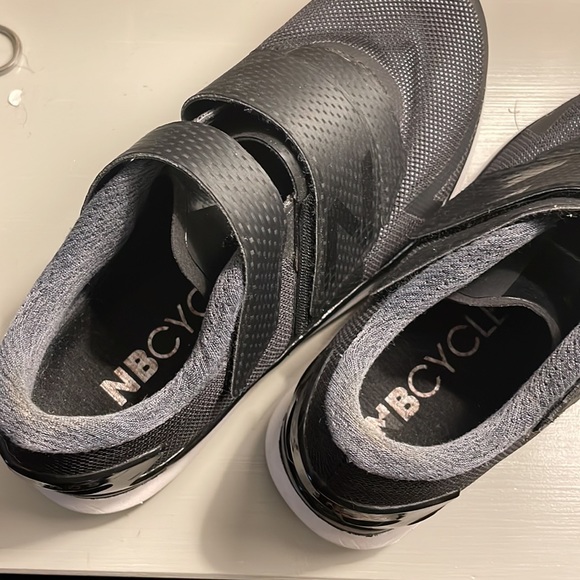 New balance Spin Shoes with clips! - Picture 4 of 4